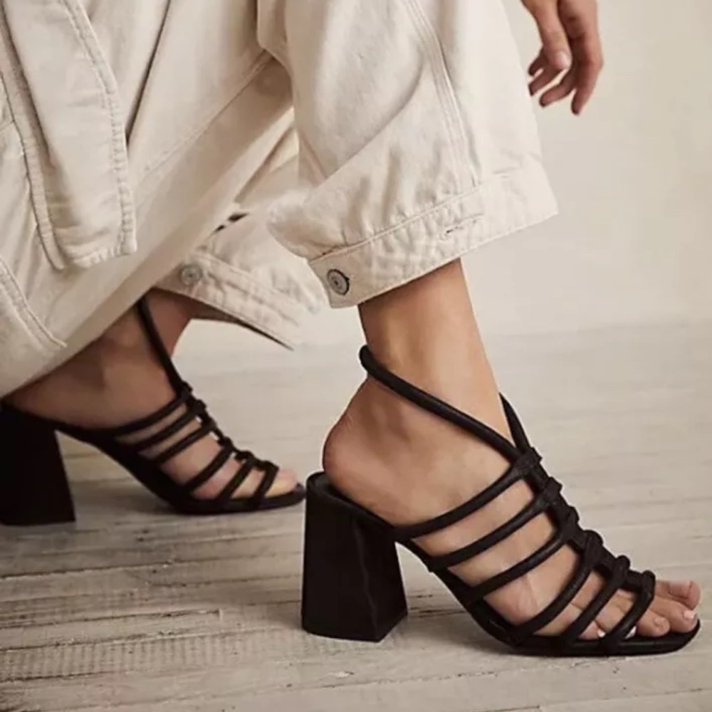 NW0T Free People Colette Black  Leather Sling Back Sandal 8/38 Retail $148